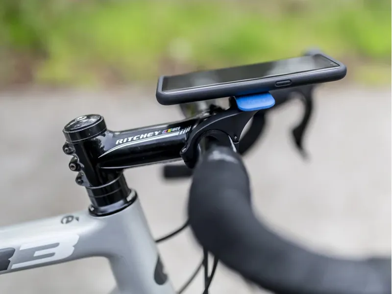 Quad Lock Cycling Out Front Mount - Black 9 Quad Lock Cycling Out Front Mount - Black - Image 9