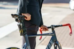 Onguard K9 Heavy Duty Link Plate Folding Lock - Black 9 Onguard K9 Heavy Duty Link Plate Folding Lock - Black -Bicycle Equipment Store 200727 Krughoff 0154 Web