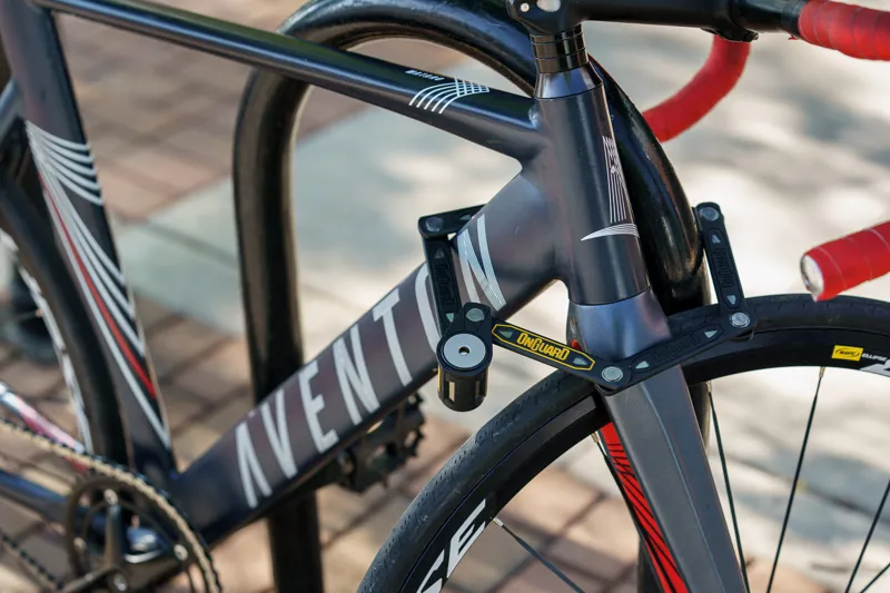 Onguard K9 Heavy Duty Link Plate Folding Lock - Black 6 Onguard K9 Heavy Duty Link Plate Folding Lock - Black - Image 6