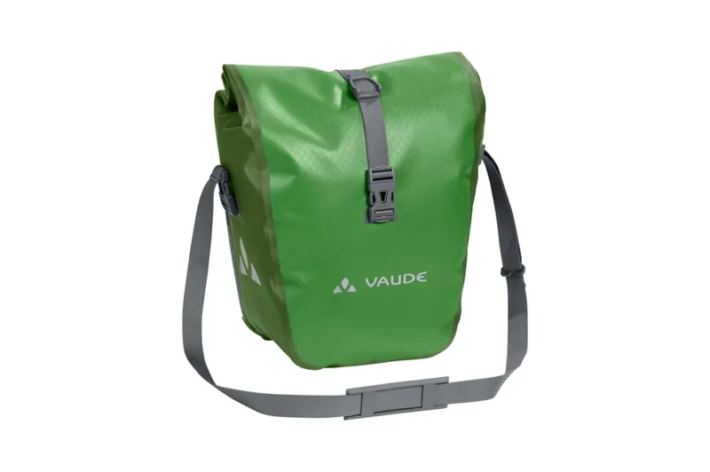 Vaude Aqua Front Single 28 Litre Pannier Bag - Green 2 Vaude Aqua Front Single 28 Litre Pannier Bag - Green - Image 2