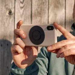 Fidlock VACUUM Uni Phone Patch - Black -Bicycle Equipment Store 4 323