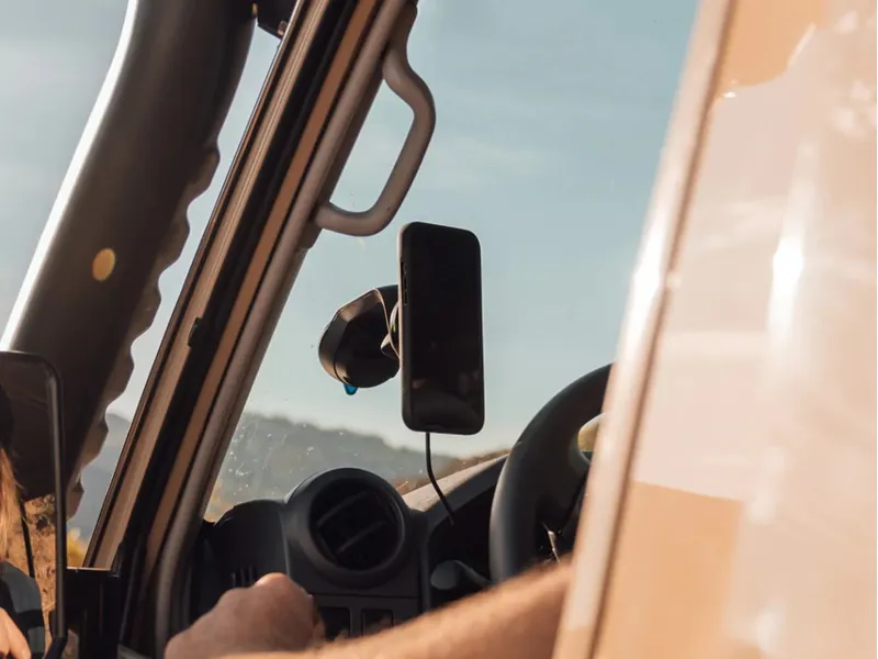 Quad Lock Windscreen/Dash Car Mount - Black 4 Quad Lock Windscreen/Dash Car Mount - Black - Image 4