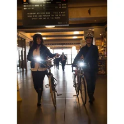 Blackburn Dayblazer 400 Front And Click 20 Rear Light Set -Bicycle Equipment Store bbn dayblazer 400 front light 7097038 lifestyle 3 1