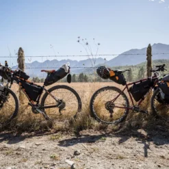 Blackburn Outpost Frame Bag - Large 12 Blackburn Outpost Frame Bag - Large -Bicycle Equipment Store blackburn outpost frame bag feature lifestyle 2 1