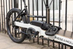 Hiplok E-DX Chain And U-Lock Combo - 10mm/110cm - Black 8 Hiplok E-DX Chain And U-Lock Combo - 10mm/110cm - Black -Bicycle Equipment Store edx1ab locked