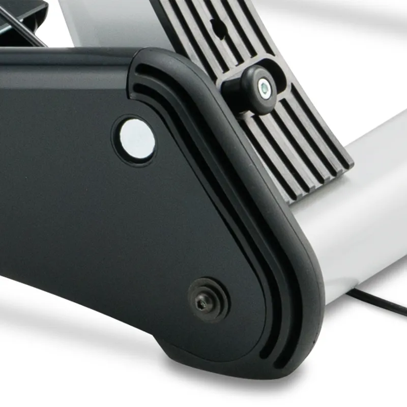 Minoura Live Ride LR541 Turbo Trainer - Black/White - One Size 2 Minoura Live Ride LR541 Turbo Trainer - Black/White - One Size - Image 2