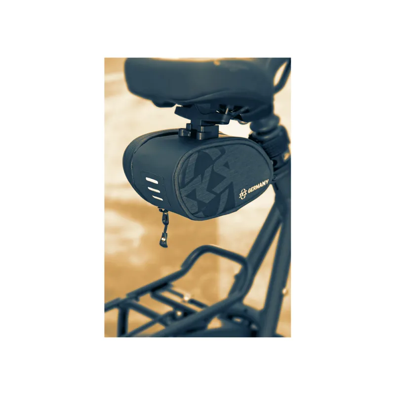 SKS Traveller Click 800 Side Opening Seatpack With Click Fixing -Black 5 SKS Traveller Click 800 Side Opening Seatpack With Click Fixing -Black - Image 5